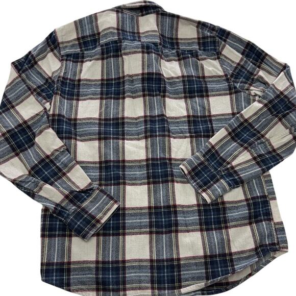 Abercrombie & Fitch Shirt Mens Medium Blue Red Plaid Soft AF Flannel Button Down - Picture 2 of 7
